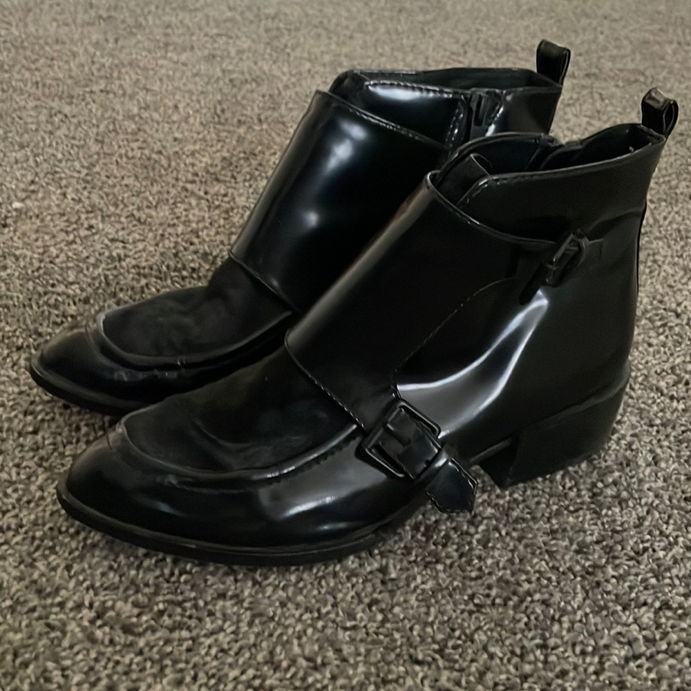 Like New, Pour la Victoire Boots, Black, size 8